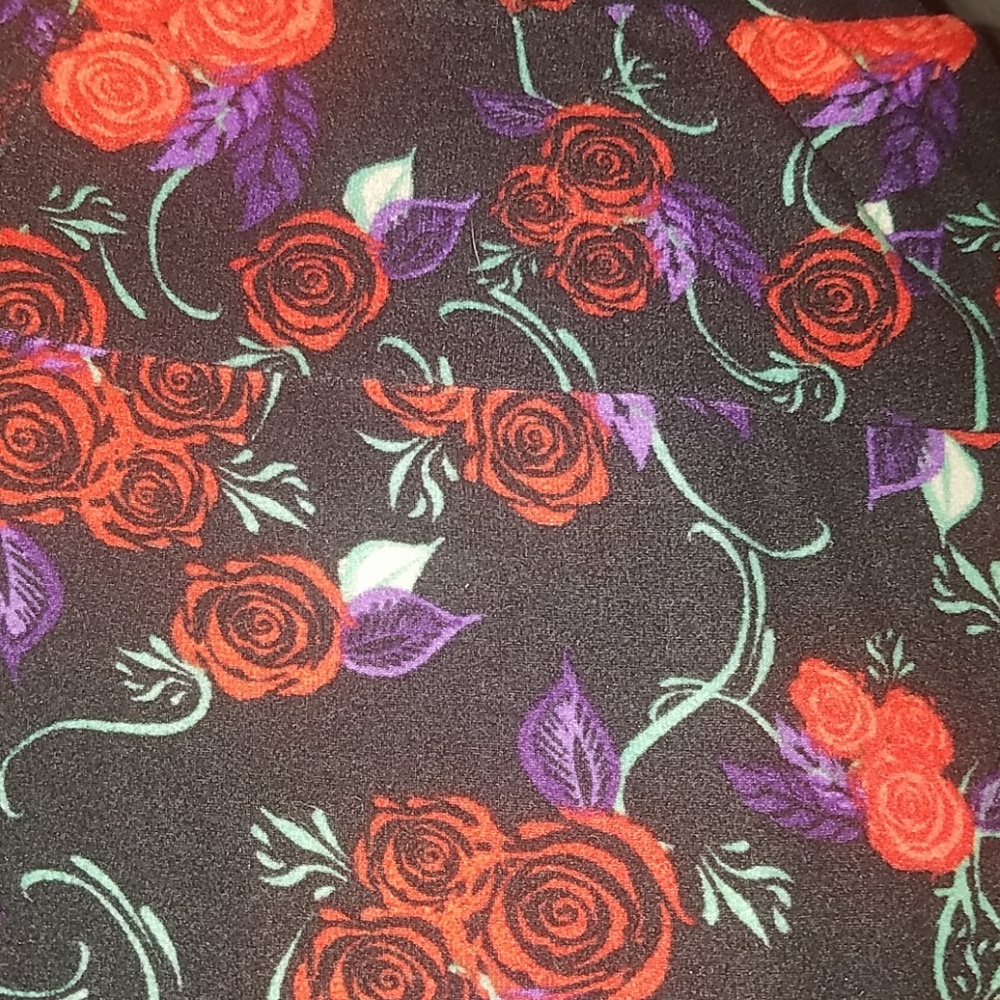 2 pair of OS Lularoe Leggings